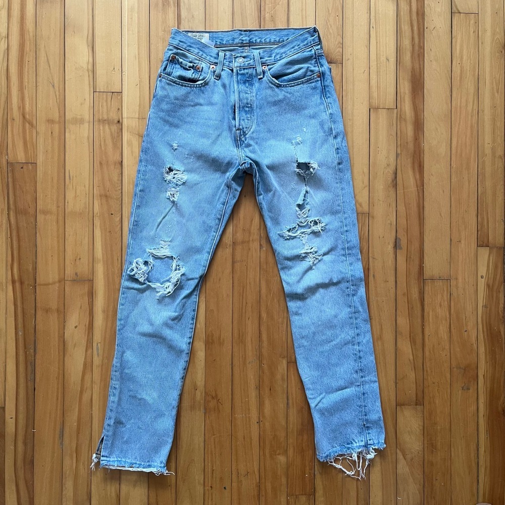Levi Strauss Co 501 Jeans Light Wash Distressed Button Fly Women W26 L30 Big E
